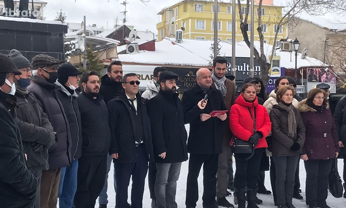 CHP Karaman'da sağlık çalışanlarının sorunlarını dile getirdi