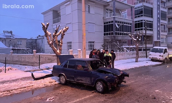 Karaman'da kar-buz kazaya neden oldu!