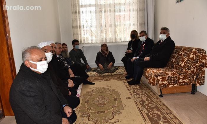 Karaman'da Şehit ailelerini ziyaret ettiler