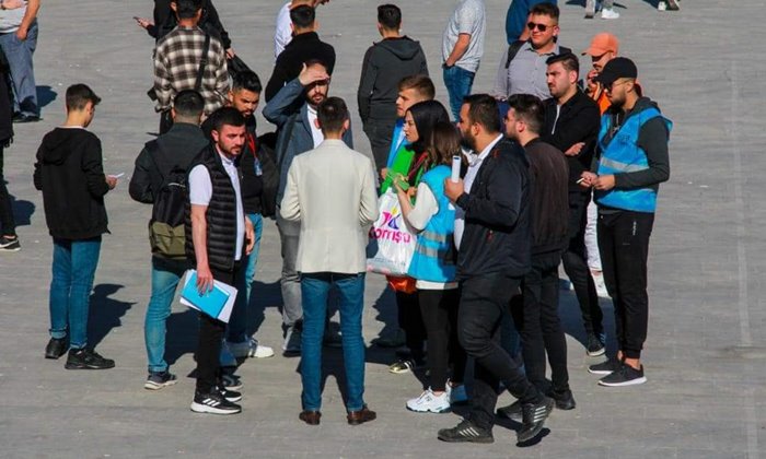 1000 AK Partili Karamanlı genç yola çıktı