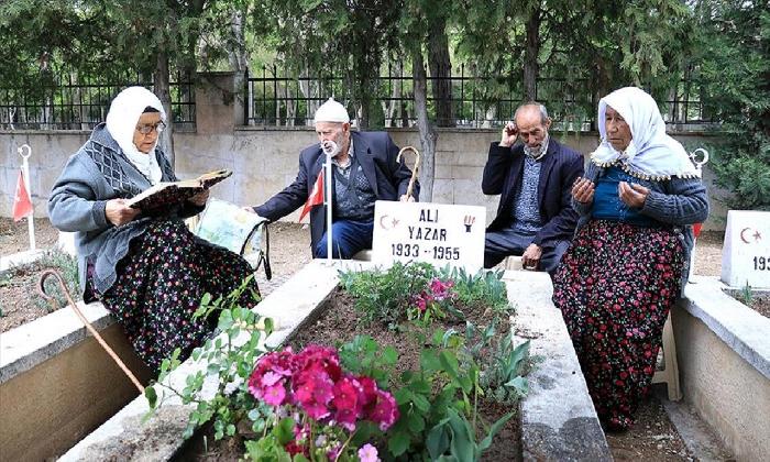 Babalarının kabrini 67 yıl sonra Konya’da buldular