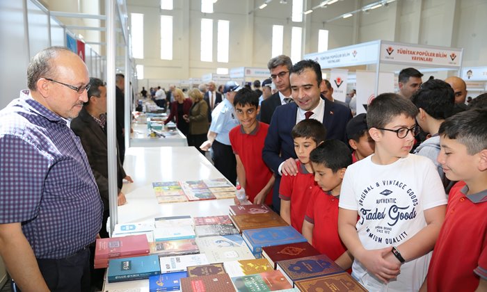 Karaman Belediyesi Kitap Günleri açıldı
