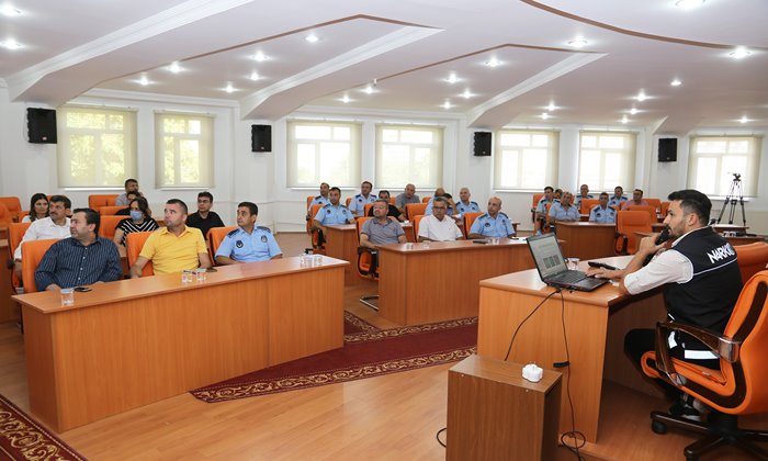 Karaman Belediyesi personeline uyuşturucu semineri