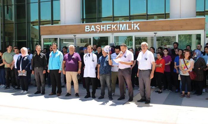Karaman'da sağlık çalışanları haykırdı!