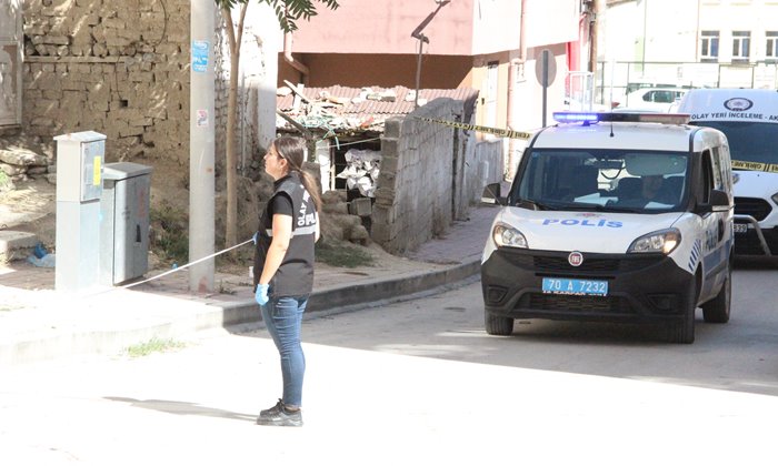Karaman'da yaşlılar birbirine silahla saldırdı