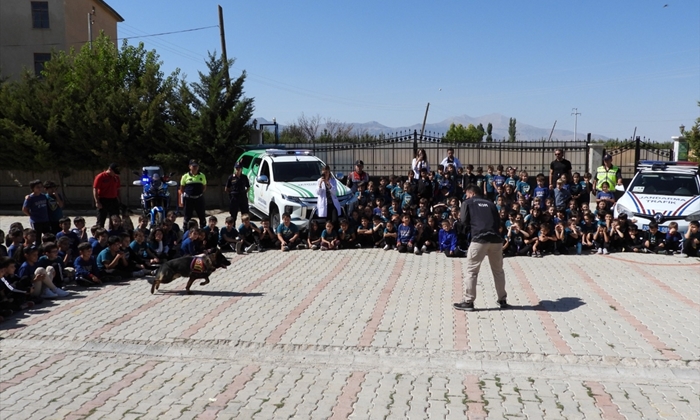 Karaman'da Jandarmadan örnek davranış