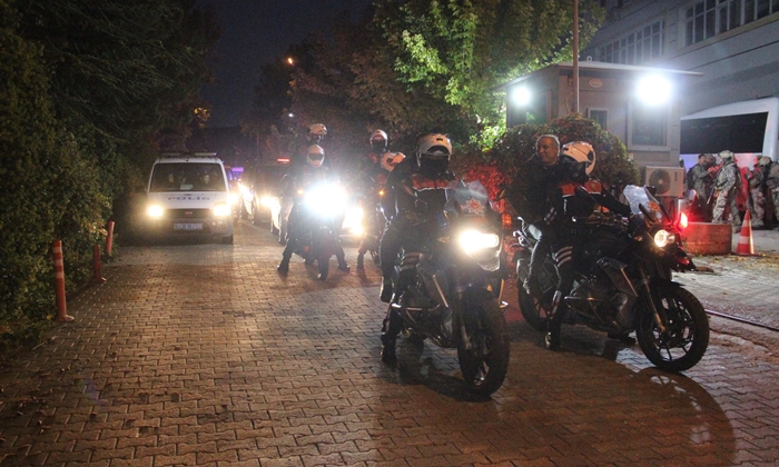 Karaman'da 500 polisle 50 adrese operasyon